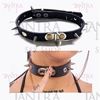 Collar con puas
